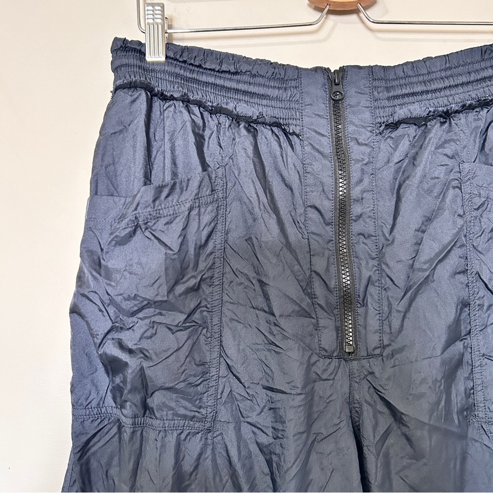 Free People Movement Tell Me About It Gray Nylon Cargo Jogger Crop Pants Sz L - Picture 5 of 13